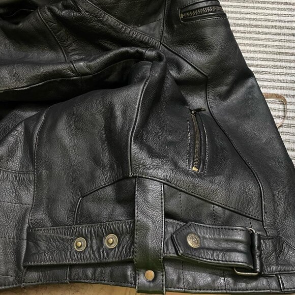 Classic Black Leather Jacket - Picture 5 of 5